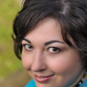 Stephanie Dray